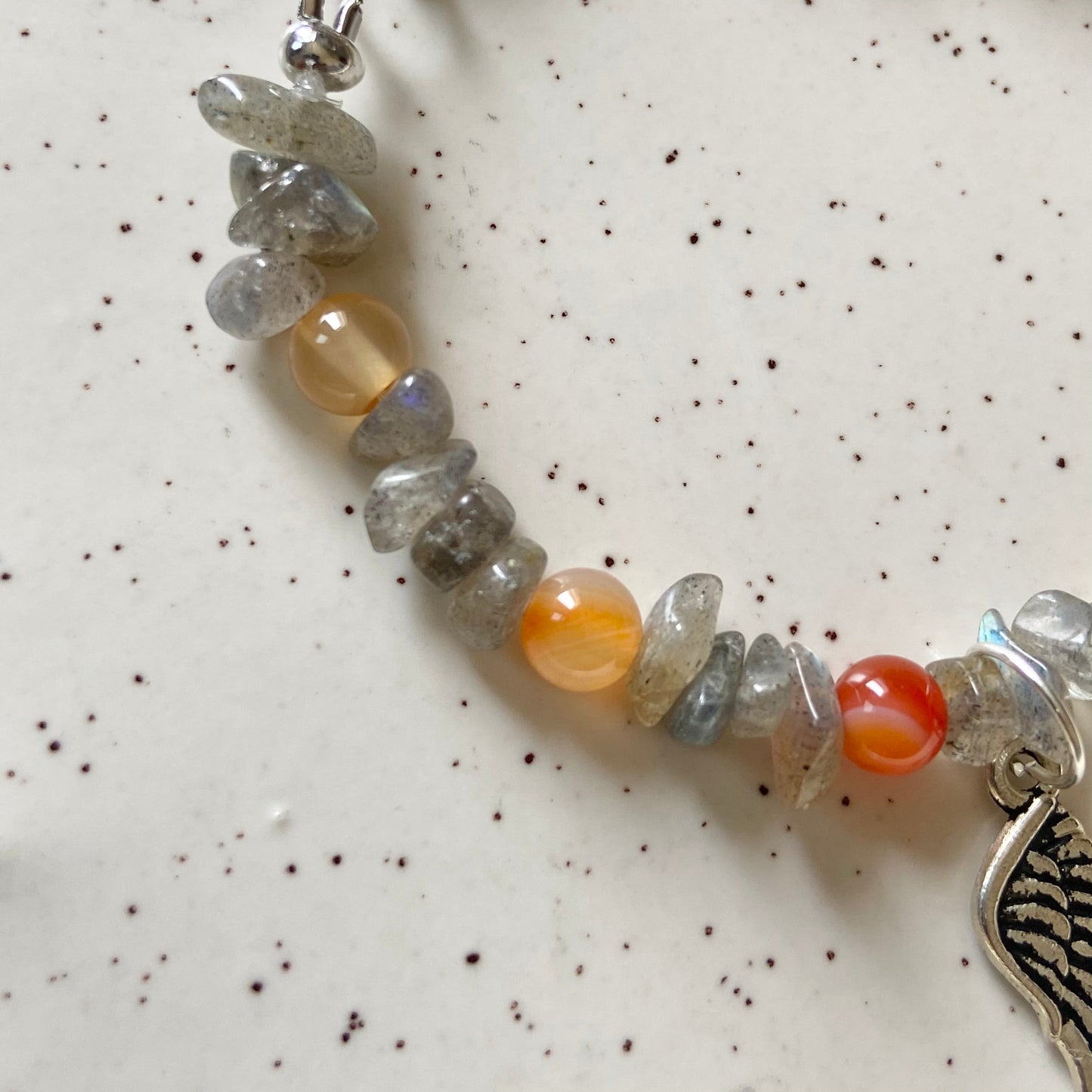 Bracelet associated with Creativity and Spiritual Growth | Labradorite & Orange Carnelian