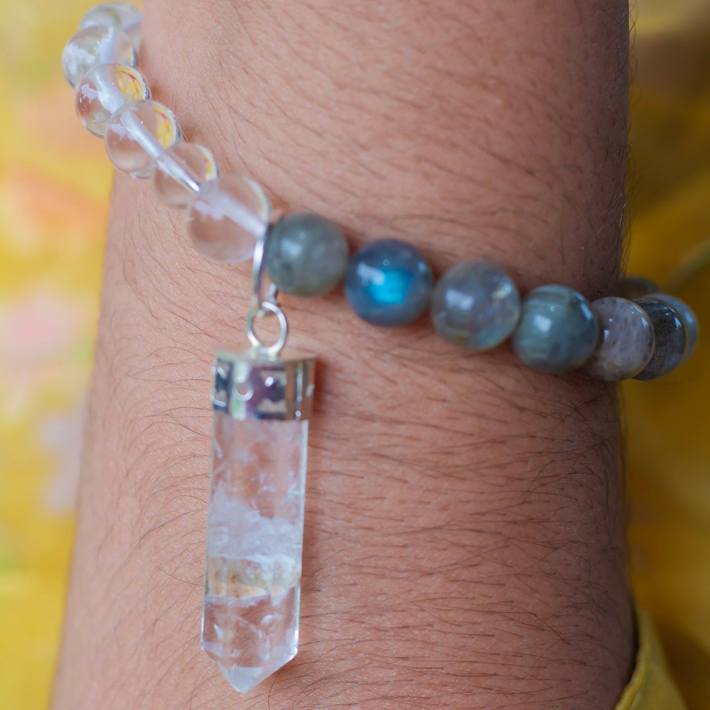 Bracelet associated with Gaining clarity and insights | Protecting energy field