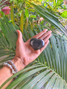 Nuummite Heart