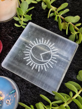 Load image into Gallery viewer, Selenite Charging Plate | Selenite
