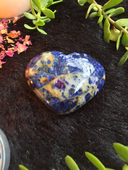 Sodalite Heart - Stone for Emotional Balance