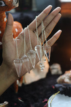 Load image into Gallery viewer, Clear quartz Pendulum - 1 Piece
