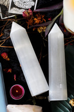 Load image into Gallery viewer, Selenite Big Pointer | Selenite Crystal - 1 Piece
