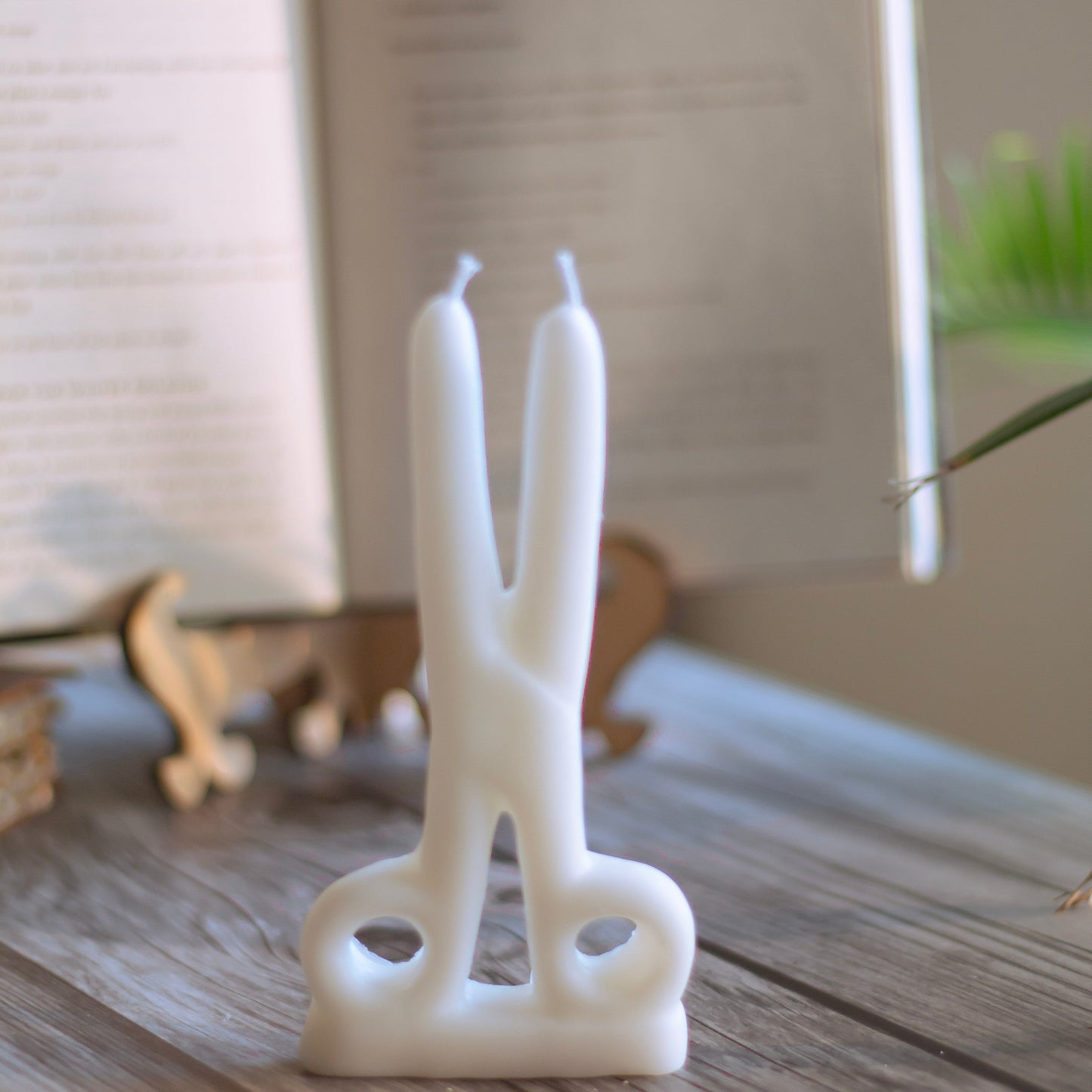 White Scissor Candle | Soy Wax