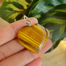 Load image into Gallery viewer, Tiger&#39;s eye Heart Pendant
