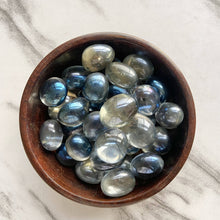 Load image into Gallery viewer, Blue Aura Quartz
