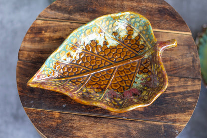 Leaf Shaped ceramic Plate | Offering | Altarware