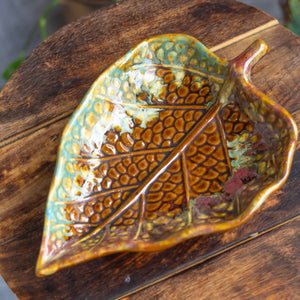 Leaf Shaped ceramic Plate | Offering | Altarware