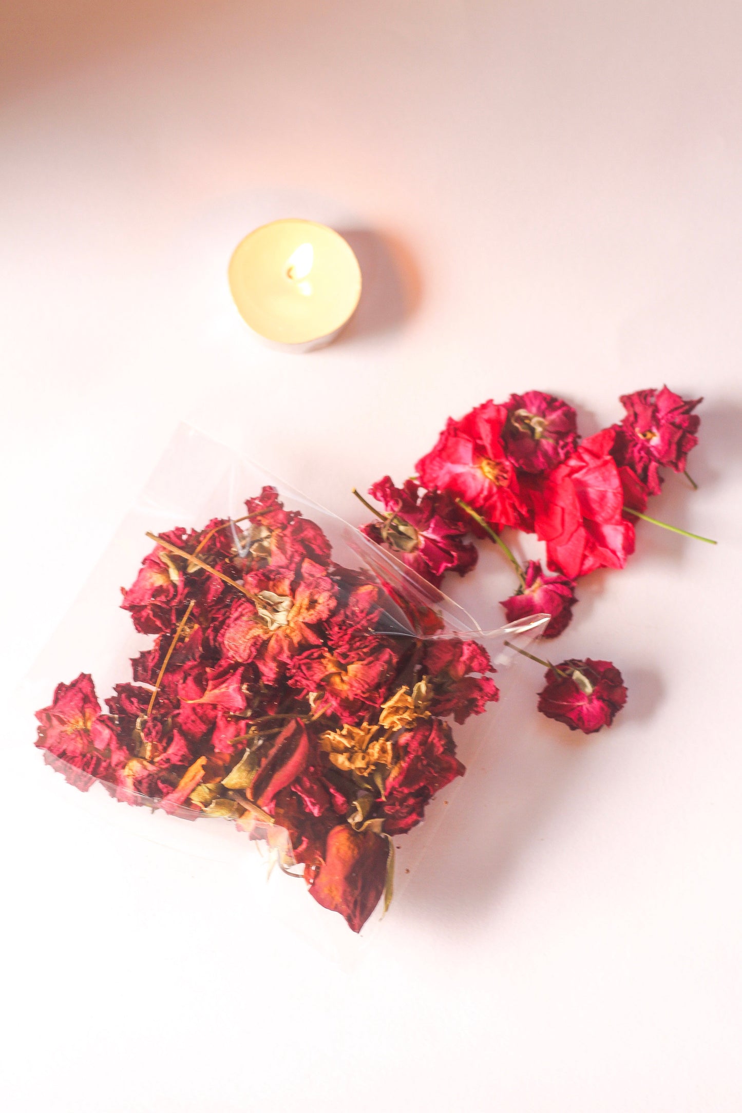 Dry Rose Petals - 1 Oz