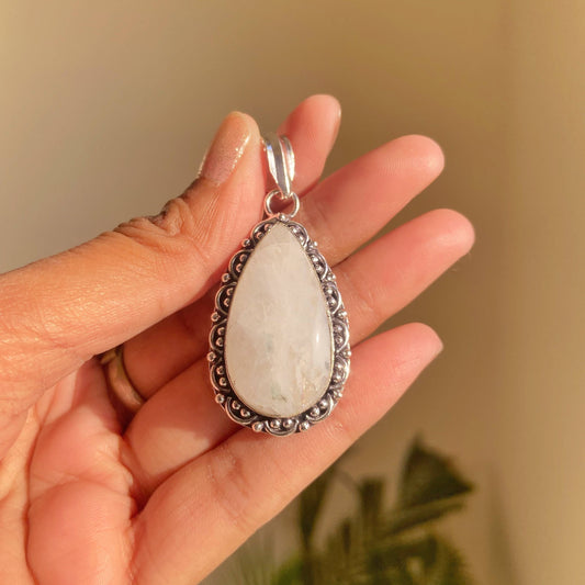 Rainbow Moonstone Pendant