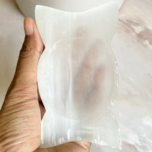 Load image into Gallery viewer, Triple Moon Selenite Bowl
