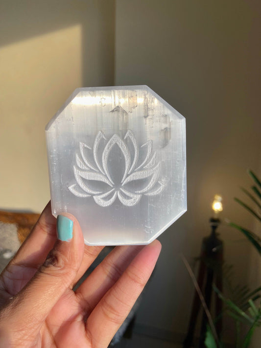 Selenite Plate with Lotus Carving