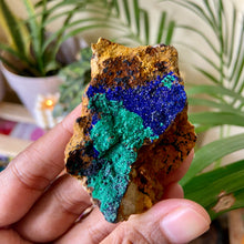 Load image into Gallery viewer, Malachite with little Azurite - 70 Gm
