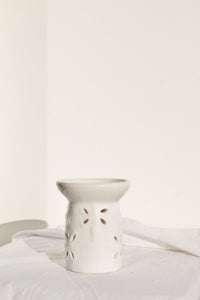 White Ceramic Wax / E. O Diffuser