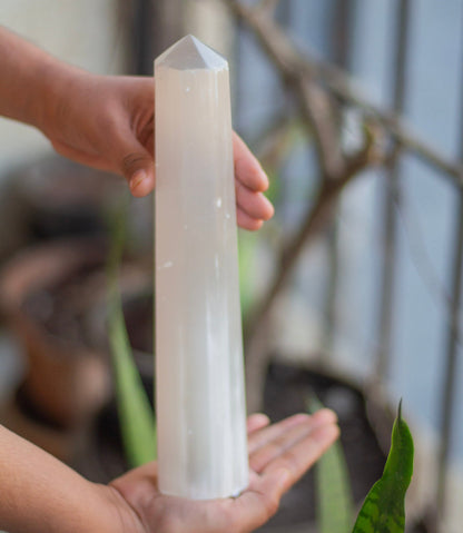 Selenite XXL Tower (Satin Spar Selenite) - 910 Gm | Stone for Spiritual work & Cleansing