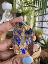 Load image into Gallery viewer, Azurite Raw Cluster - 31 Gm
