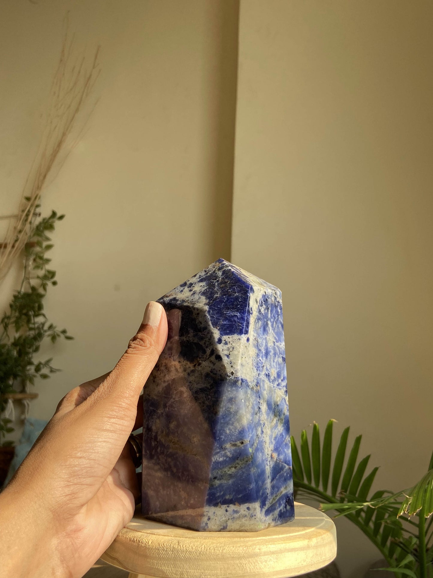 Sodalite Point Free form - 1360 Gm