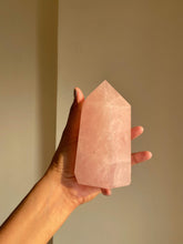 Load image into Gallery viewer, Rose Quartz Large Size Tower - 840 Gm

