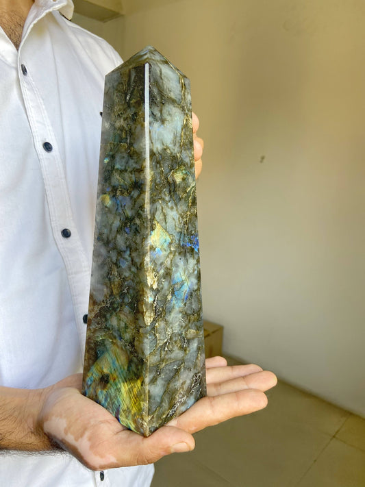 Labradorite XXL Tower - 2208 Gm