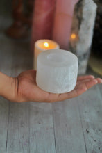 Load image into Gallery viewer, Round Selenite Candle Holder
