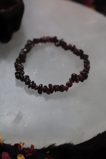 Garnet Chips Bracelet - 1 Piece