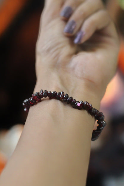 Garnet Chips Bracelet - 1 Piece