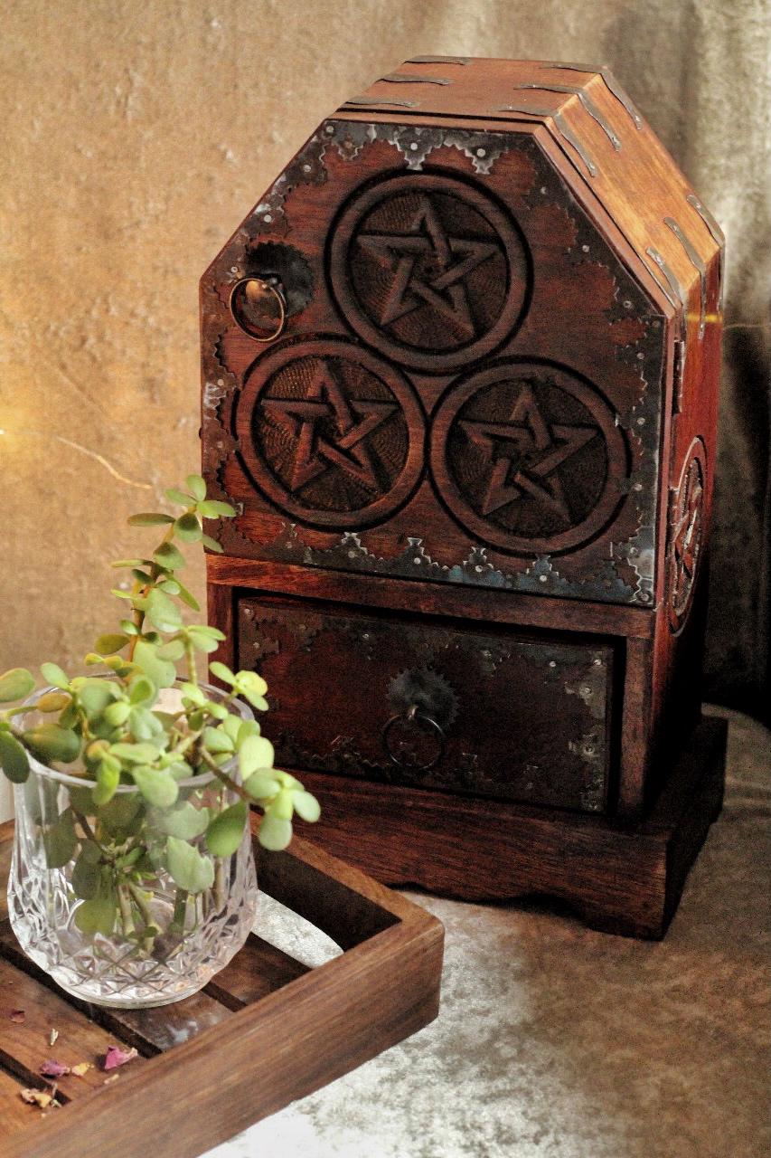 Hand Crafted Pentacle Herb Chest ,Altar Box, Herb Chest, Wiccan Herb Chest