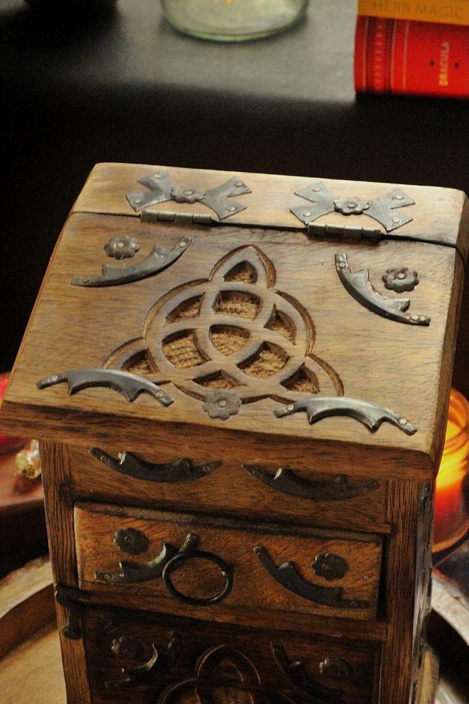 Hand Crafted Triquetra / Trinity Knot Herb Chest ,Altar Box, Herb Chest, Wiccan Herb Chest