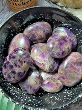 Load image into Gallery viewer, Amethyst Palmstone
