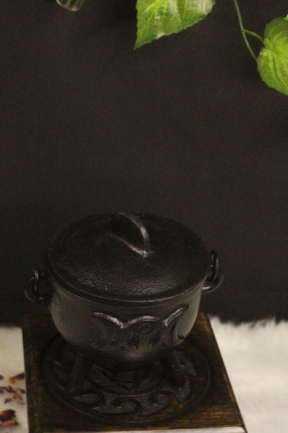 Large Triple Moon Goddess Cast Iron Cauldron With Lid